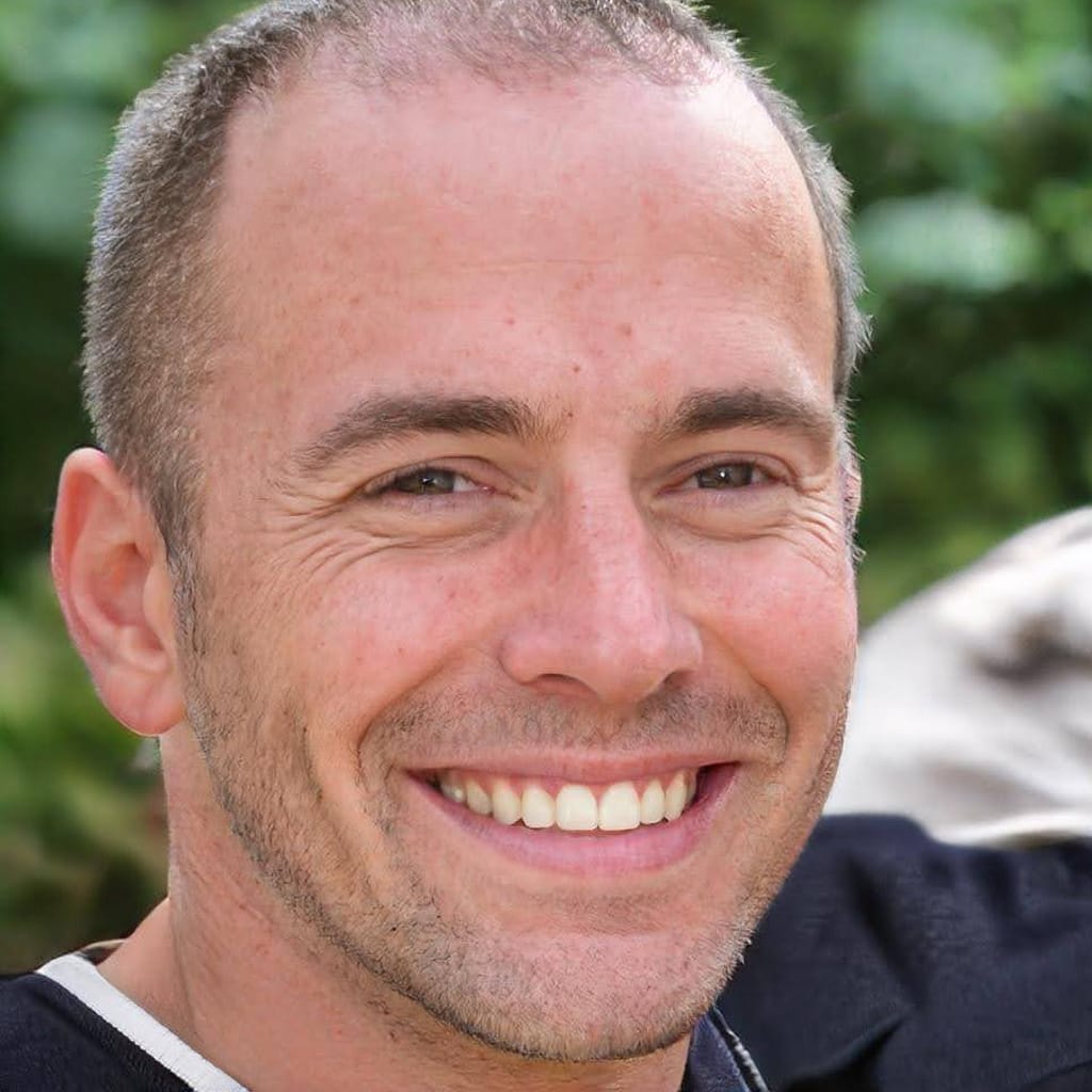 Lucas Martins, 31 anos